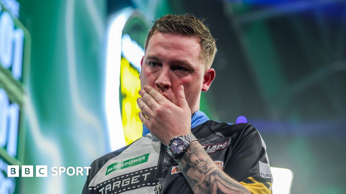 Chris Dobey shows frustration