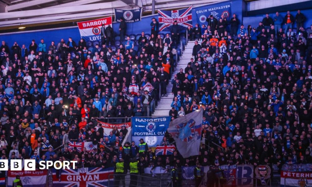 Rangers fans at the Estadio do Dragao