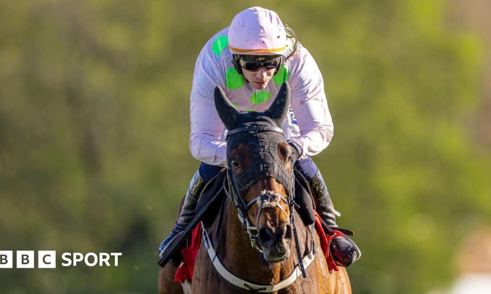 Paul Townend races Gaelic Warrior to victory