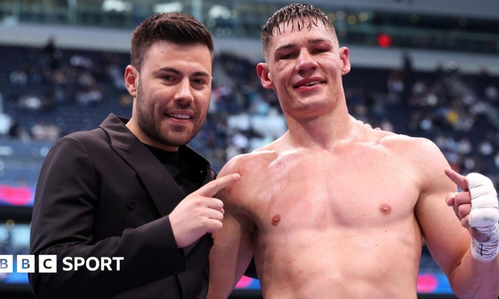 Chris Billam-Smith with Boxxer promoter Ben Shalom after victory against Brandon Glanton