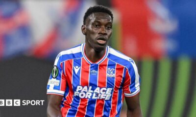 Ismaila Sarr playing for Crystal Palace